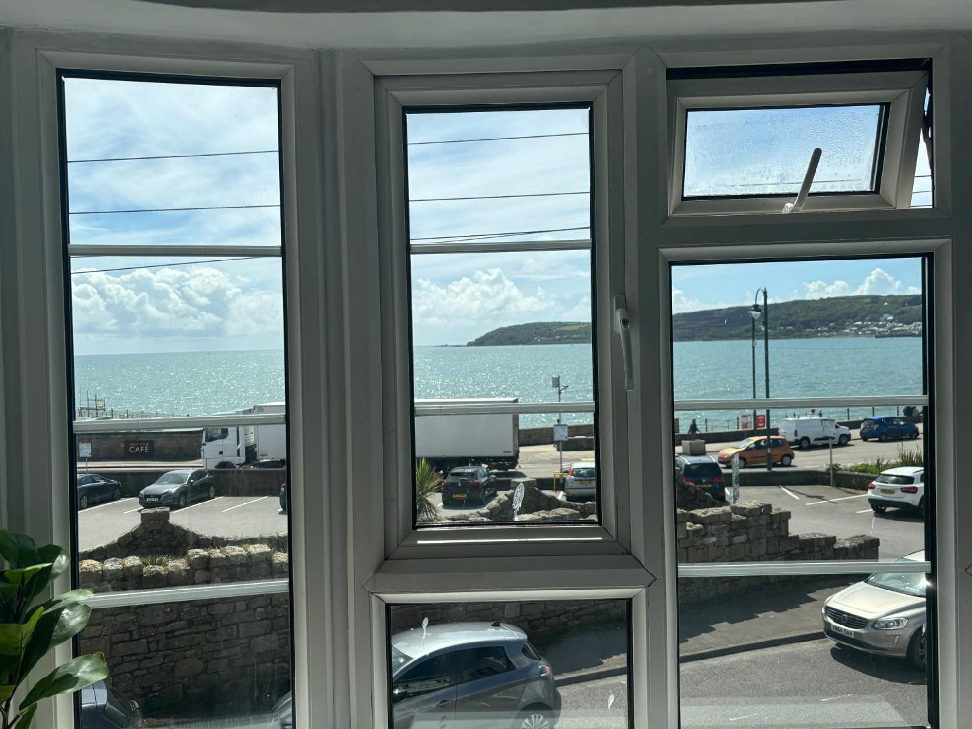 The Yacht Inn