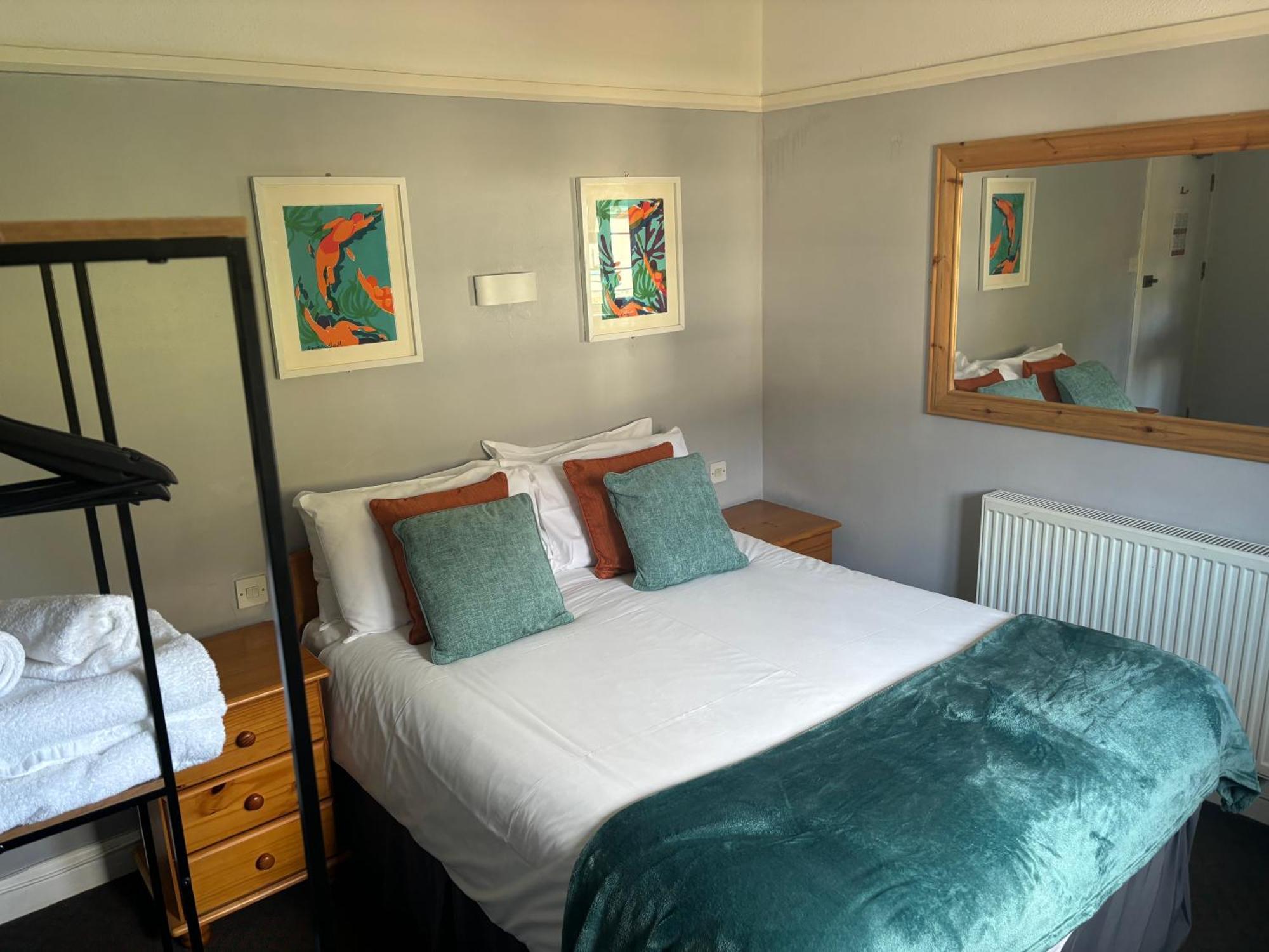 The Yacht Inn 3*